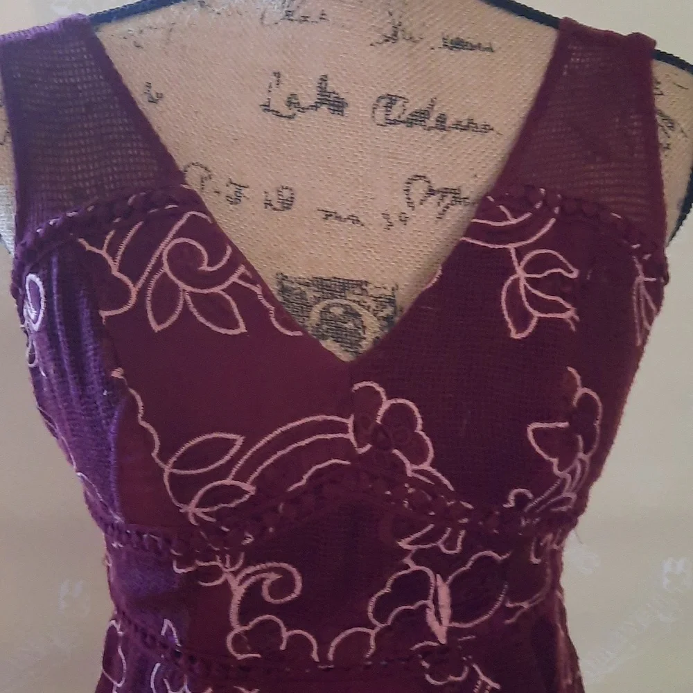 Anthropologie Dress, Size 0, Burgundy, Sleeveless. - Picture 2 of 5